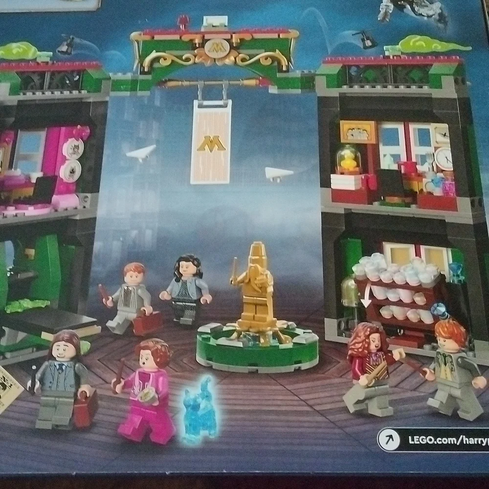 Lego x Harry Potter 76403 The Ministry of Magic Building Set 990 pieces